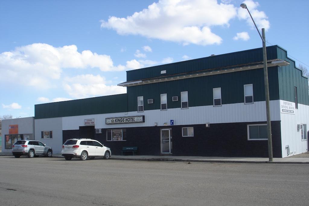 King'S Hotel & Motel By Elevate Rooms Shaunavon Exteriér fotografie