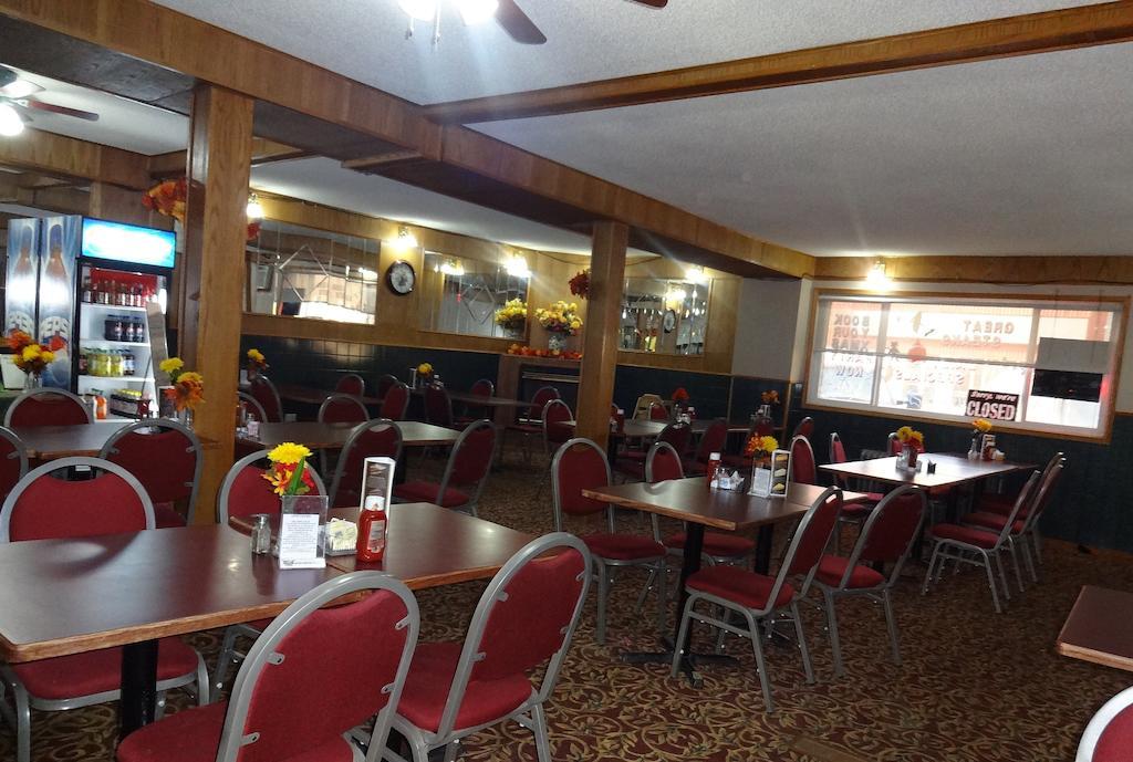 King'S Hotel & Motel By Elevate Rooms Shaunavon Exteriér fotografie