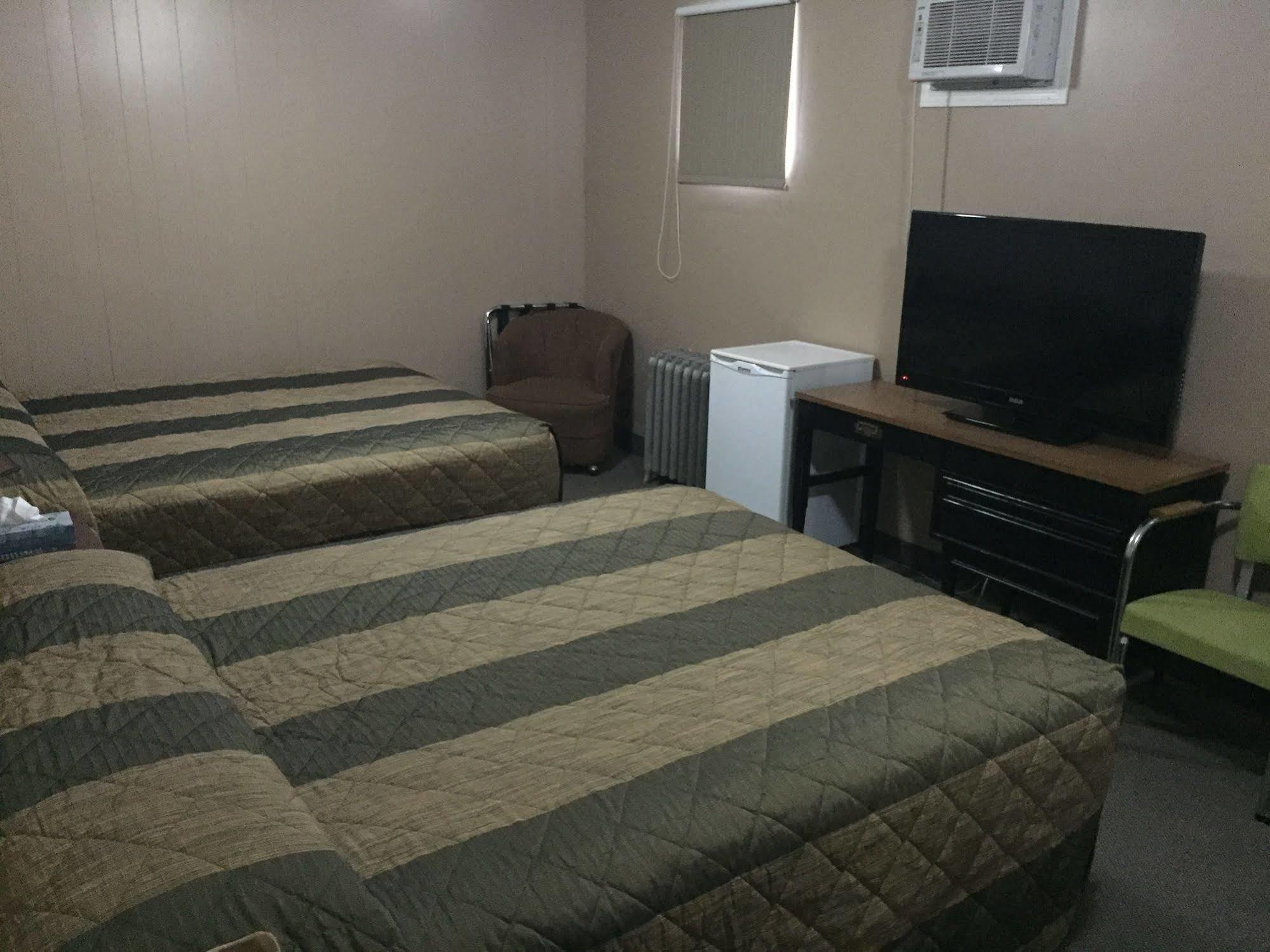 King'S Hotel & Motel By Elevate Rooms Shaunavon Exteriér fotografie