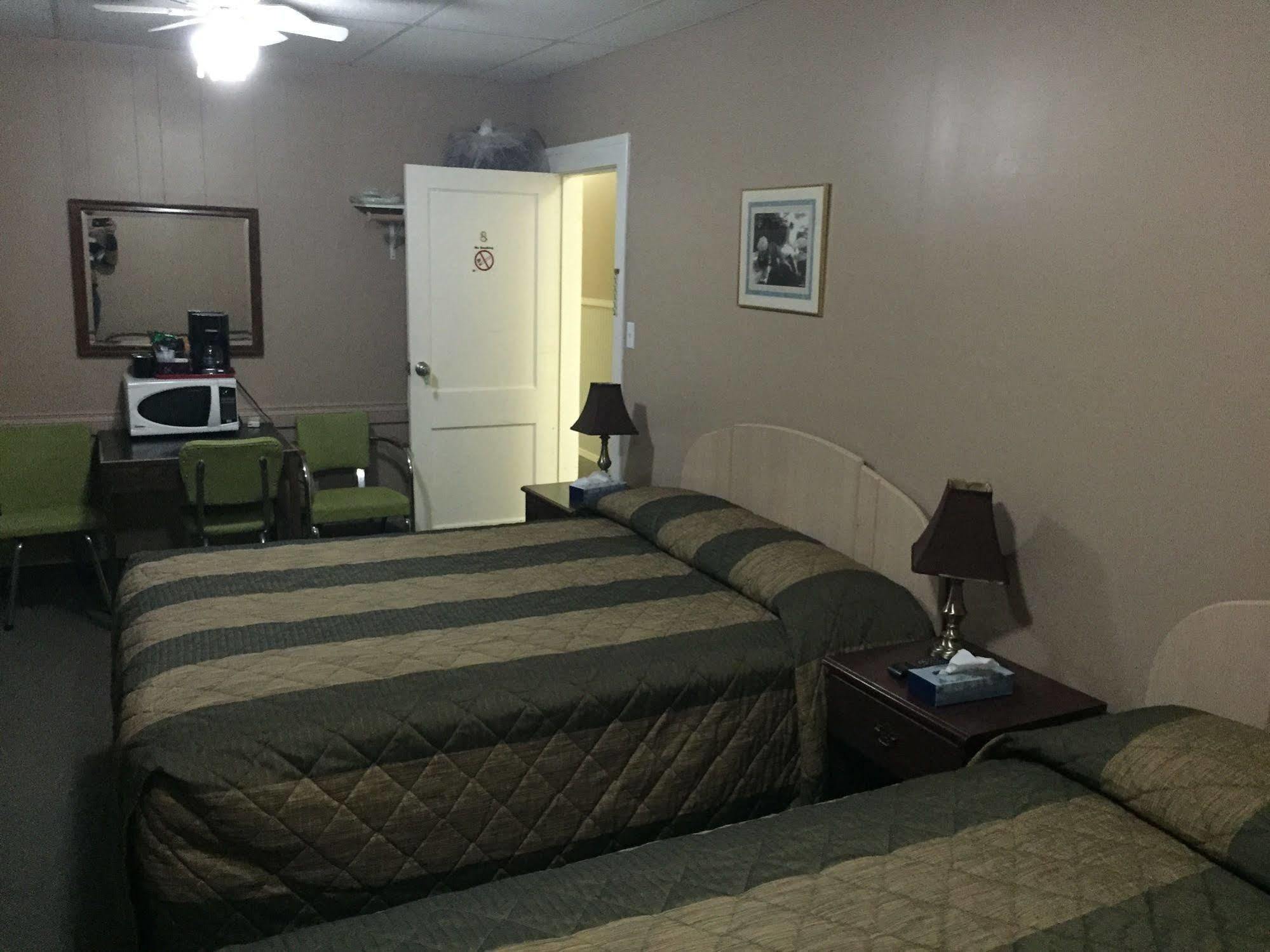 King'S Hotel & Motel By Elevate Rooms Shaunavon Exteriér fotografie